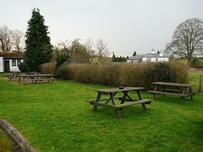 Shoulder Of Mutton Hotel Milton Keynes Buitenkant foto